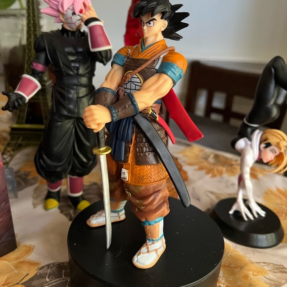 Dragon ball z goku samurai 8” action figure new in box - Picture 5 of 11